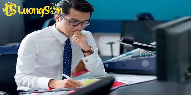 Bùng nổ cảm xúc trong từng trận đấu với sự đồng hành của các BLV