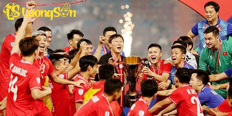 Luong Son TV luôn theo sát hành trình của bóng đá Việt Nam